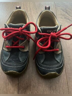 ✨2/$30✨ Geox Respira Toddler Shoes